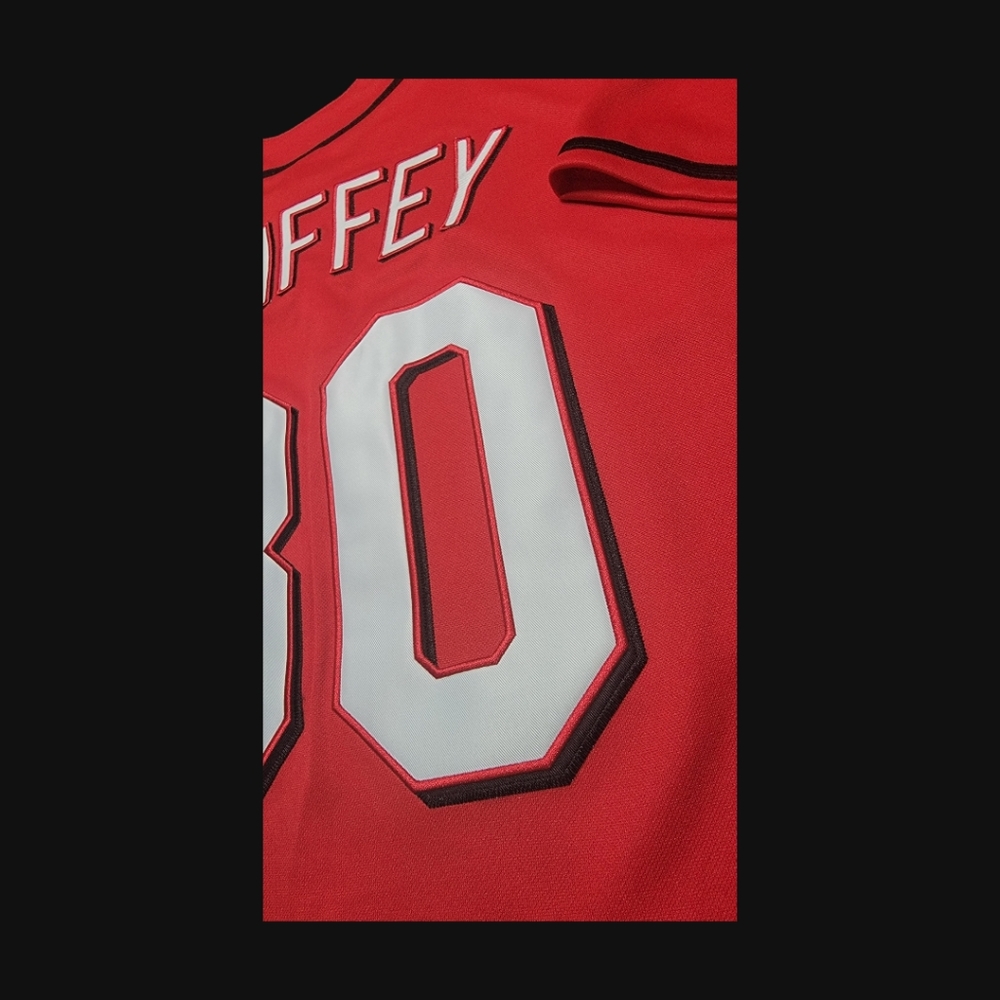 Ken Griffey Jr Jersey Cincinnati Reds 2005 Throwback Stitched NEW With Tags! - Picture 4 of 4